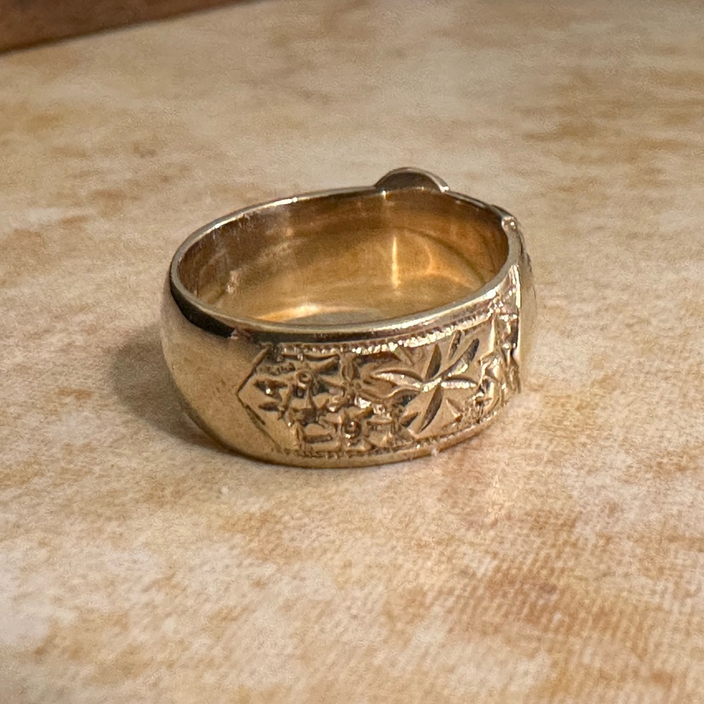 Antique 9K Gold Heavy 9g Blossom Buckle Ring Size 8.5 - Picture 7 of 10